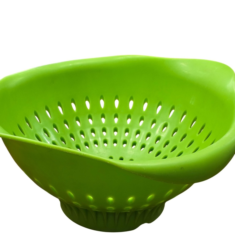 44111 Large Colander Kitchenware 3.5 Quart Capacity Green Preserve Canning USA - Picture 2 of 5